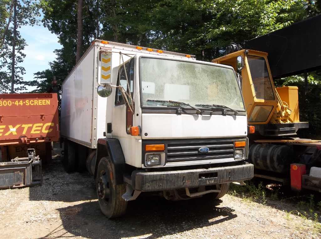 Ford CF8000