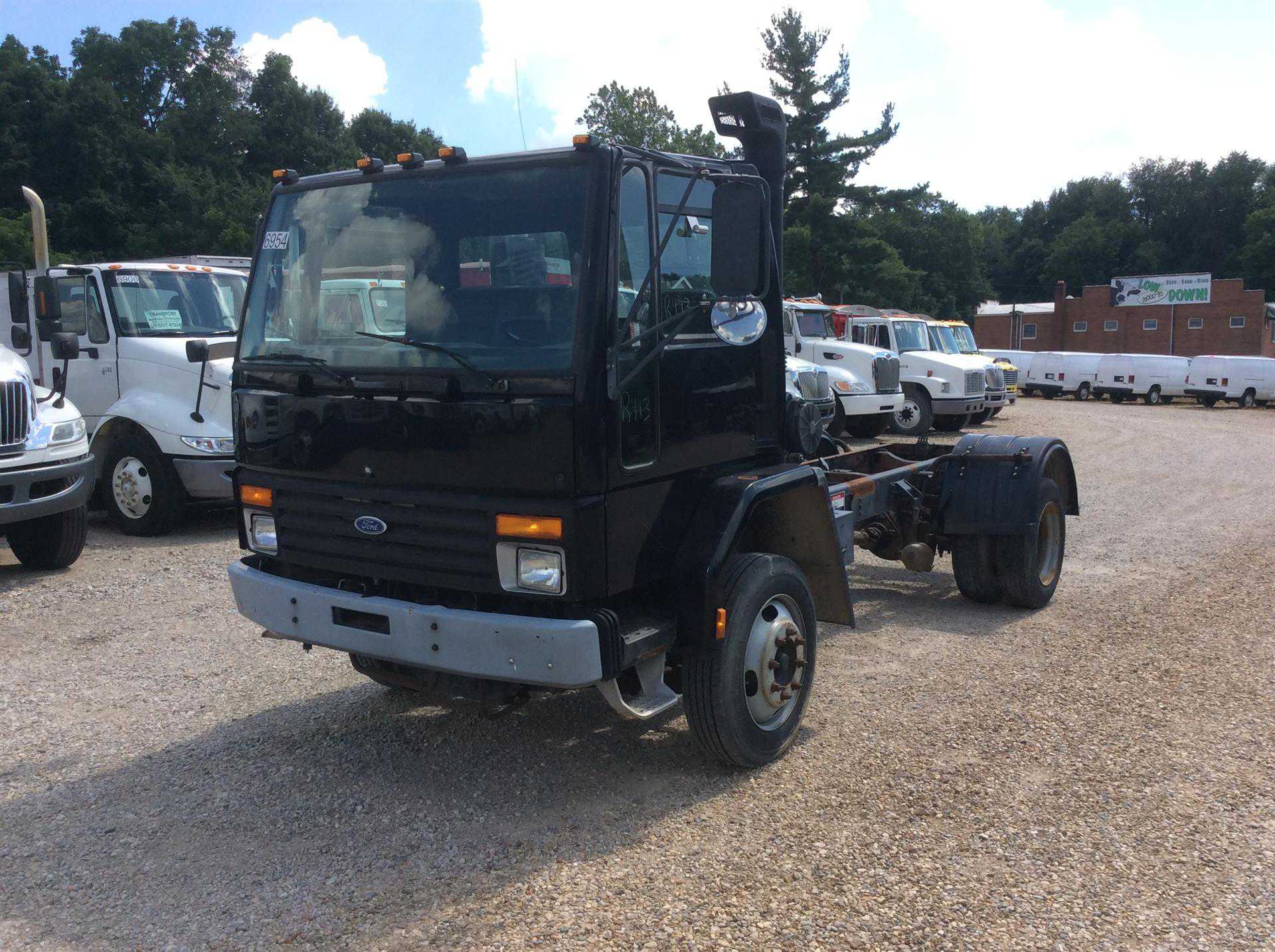 Ford CF8000