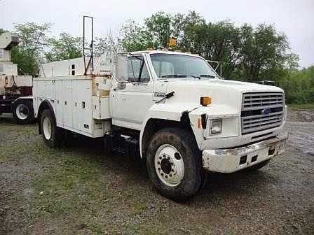 Ford F-700