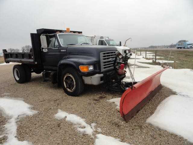 Ford F-700