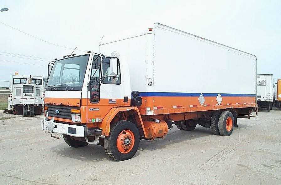 Ford CF8000