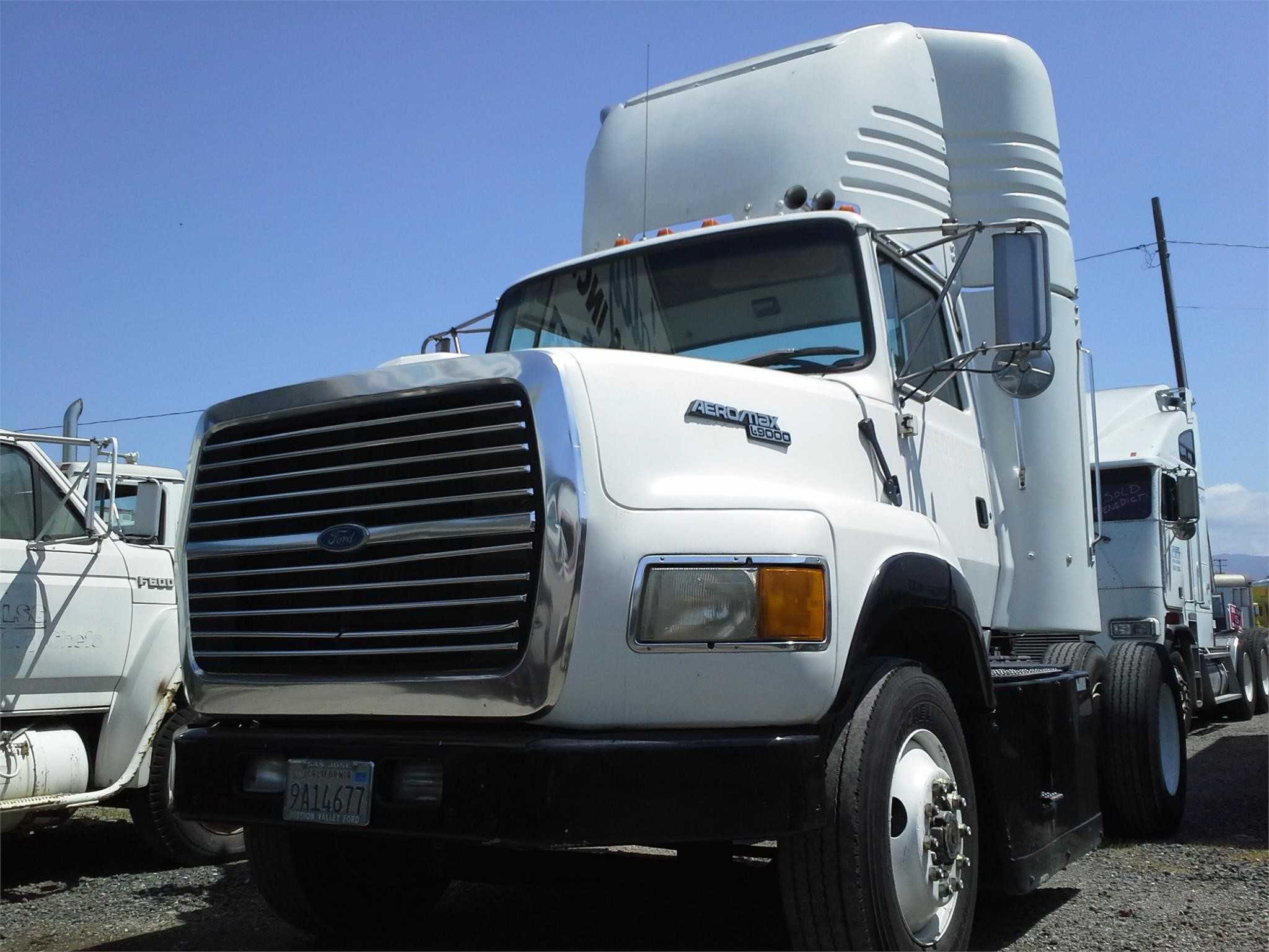 Ford LA9000