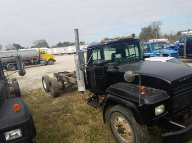 2003 MACK RD - VIN Decoder