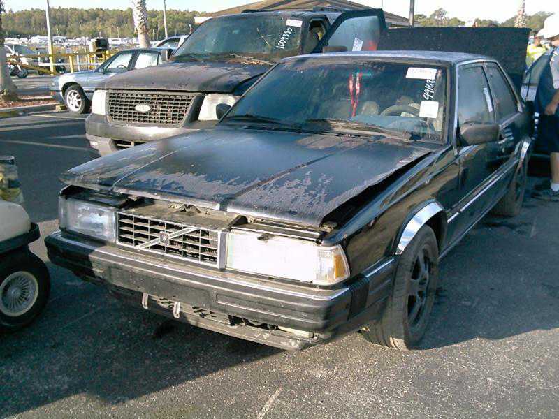 VOLVO
