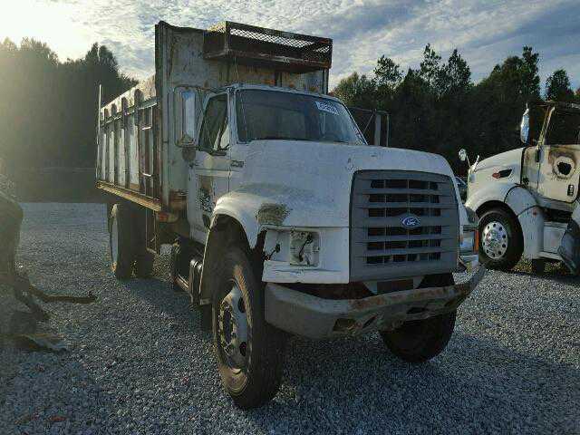 Ford F-700