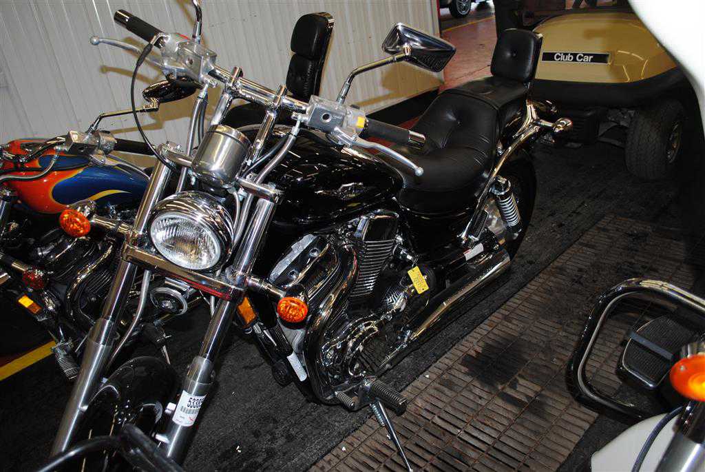 Suzuki VS1400