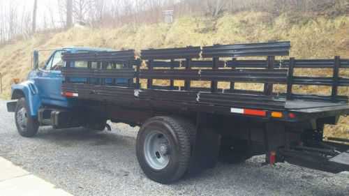 Ford F-700