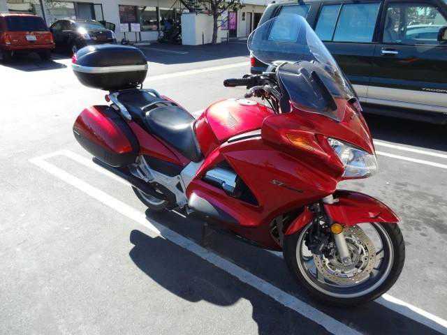 Honda ST1300A