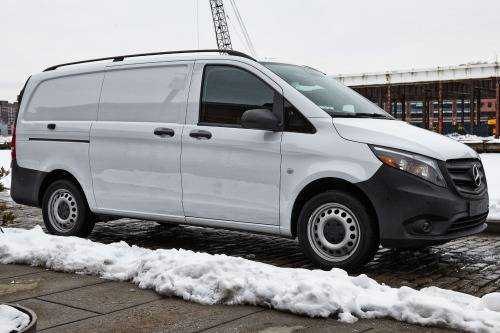 2016 Mercedes-Benz METRIS