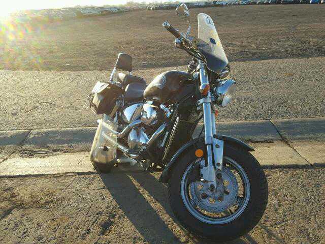 Suzuki VZ800