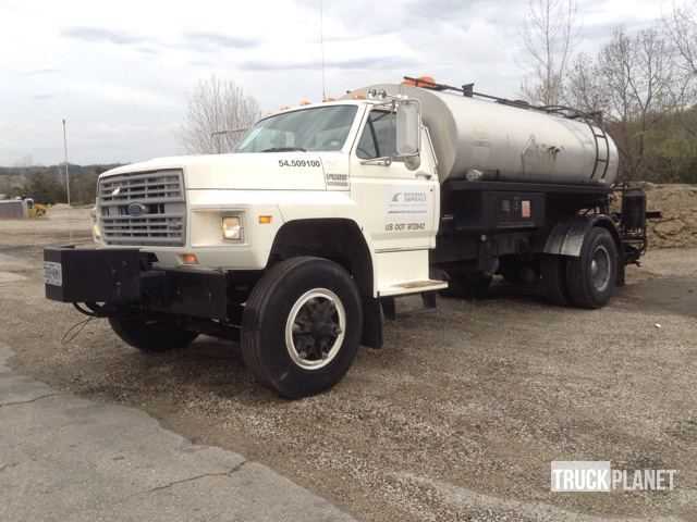 Ford F-800
