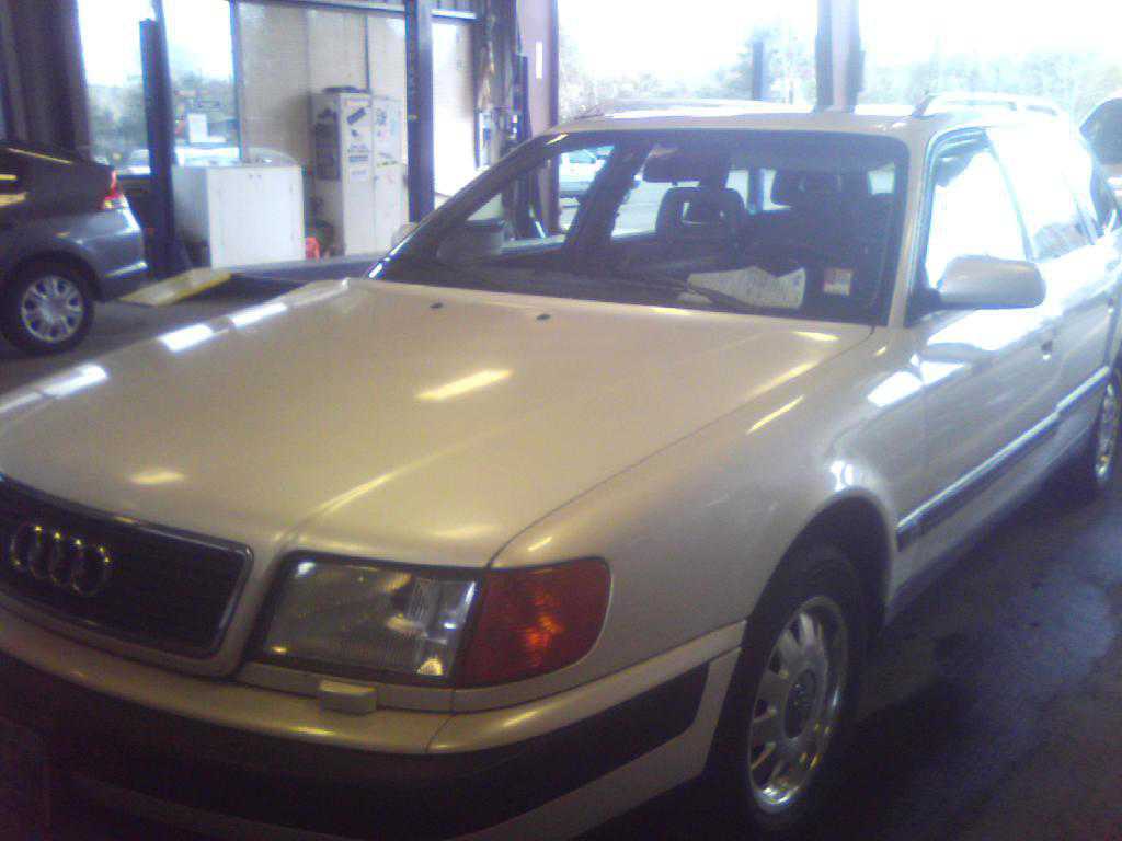 Audi 100