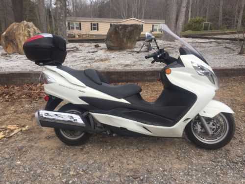 Suzuki AN400