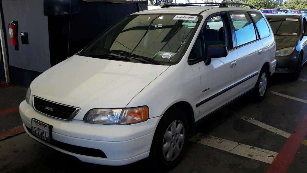 Isuzu Oasis