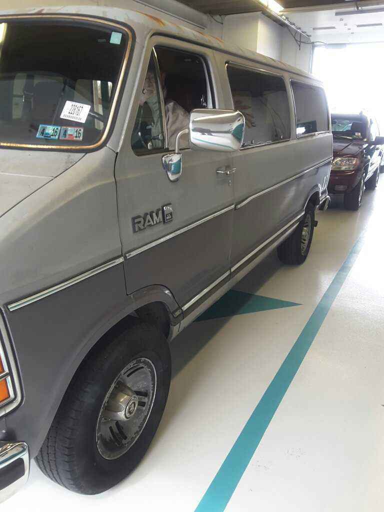 Dodge Ram Wagon