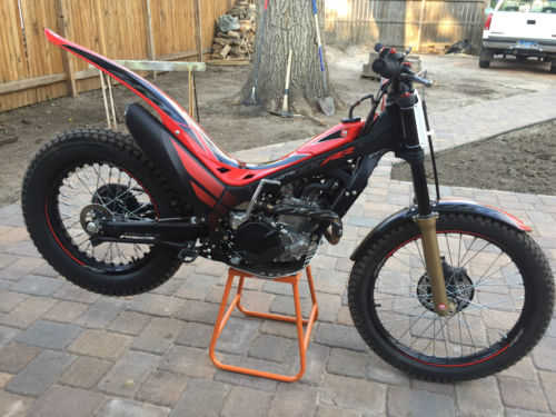 Honda Cota 300RR