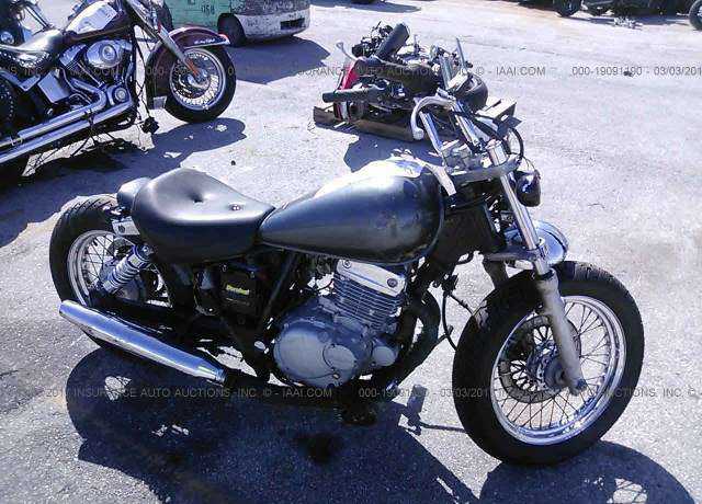 Suzuki GZ250