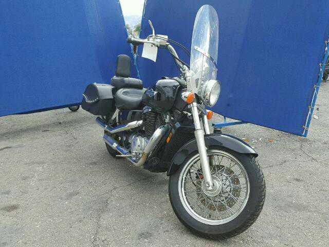 Honda VT1100C2 (SHADOW ACE)