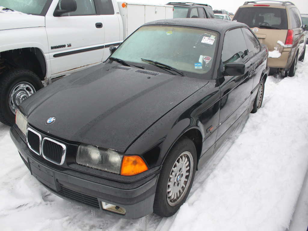 BMW 318iS