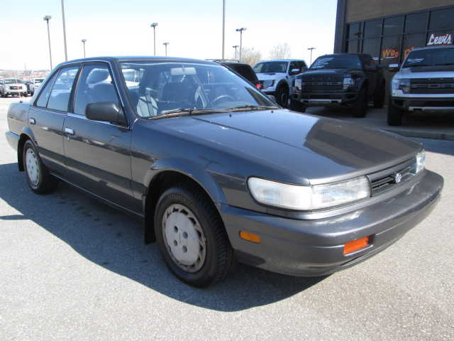 Nissan Stanza