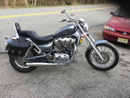 Suzuki VS1400