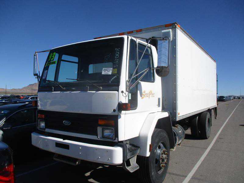 Ford CF8000