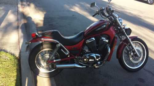 Suzuki VS800