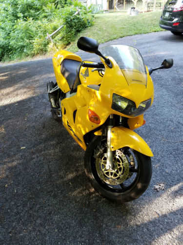 Honda VFR800Fi (INTERCEPTOR)