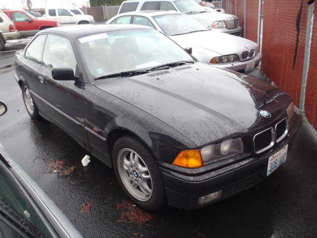 BMW 318iS