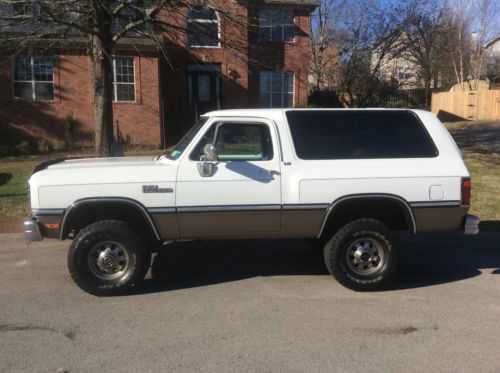Dodge Ramcharger