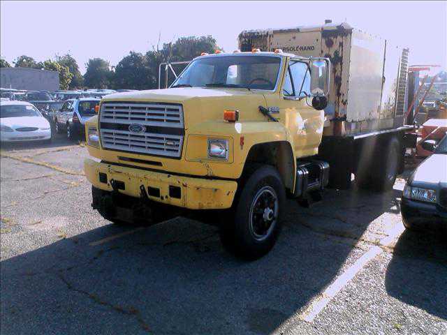 Ford F-800