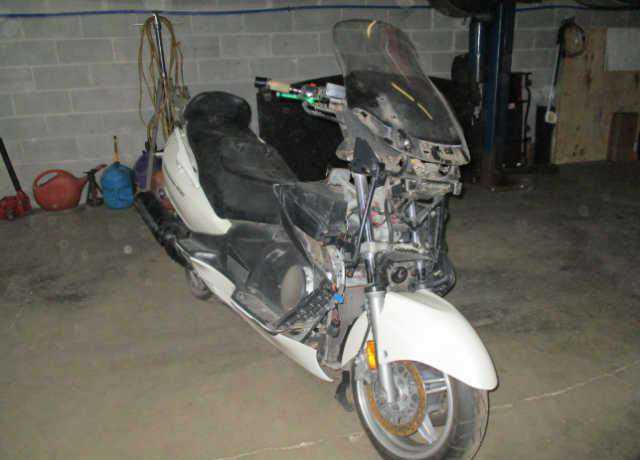 Suzuki AN650