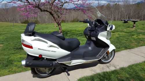 Suzuki AN650