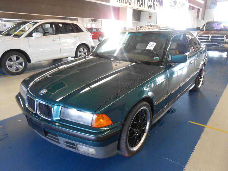 BMW 325iS