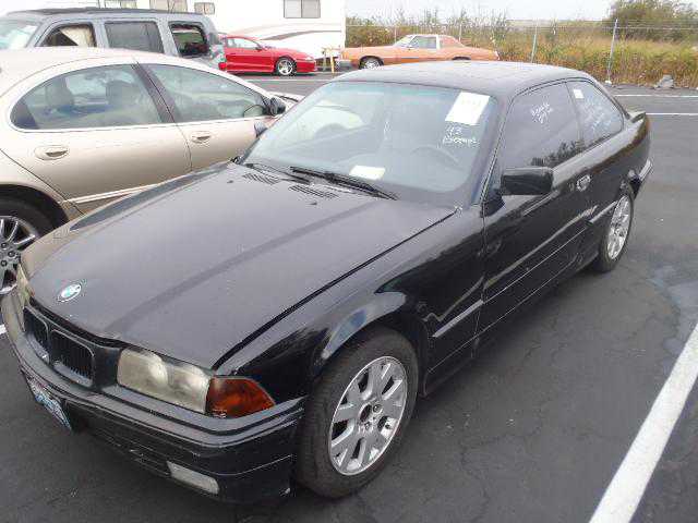 BMW 325iS