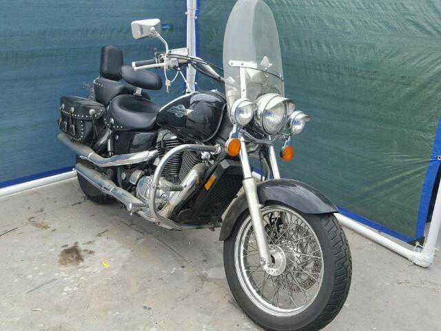 Honda VT1100C2 (SHADOW ACE)