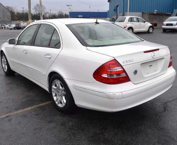 2005 Mercedes-Benz E-Class