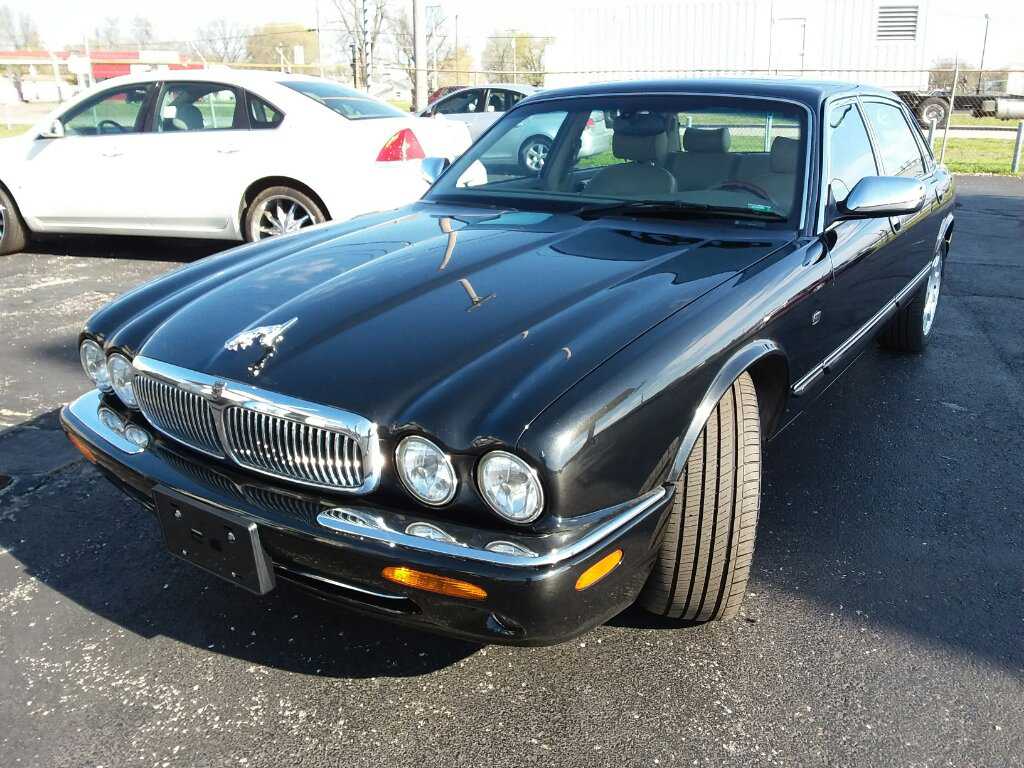 Jaguar Super V8