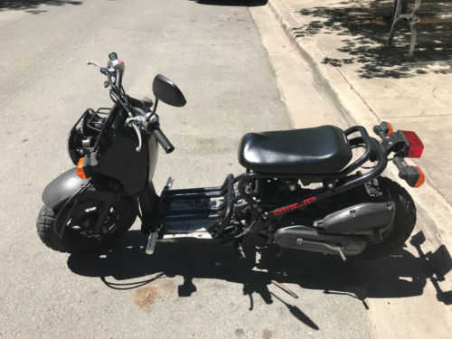 Honda NPS50 (Ruckus)