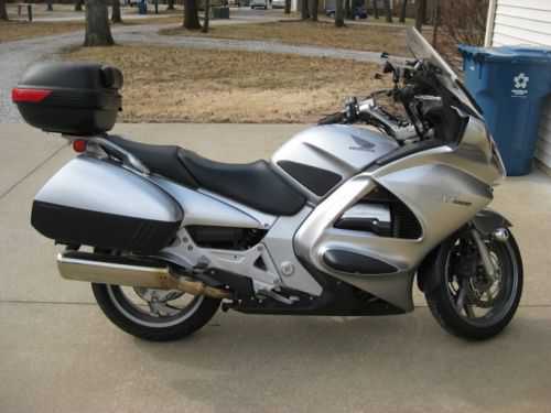 Honda ST1300A