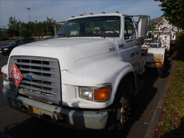 Ford F-700