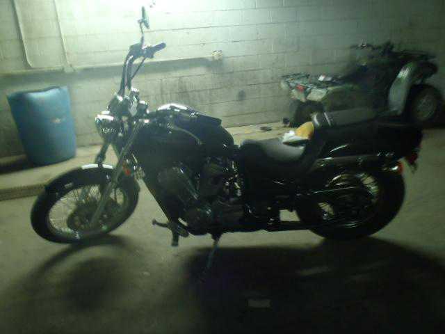 Honda VT600C (SHADOW VLX)