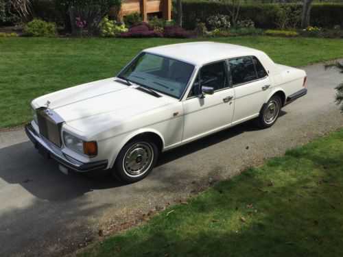 Rolls-Royce Silver Spirit