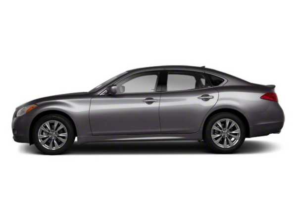 Infiniti M56