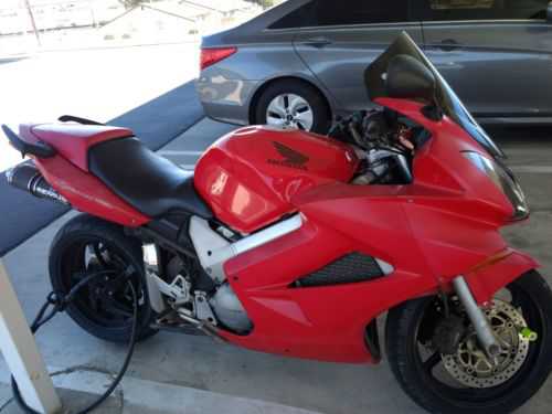 Honda VFR800 (INTERCEPTOR)