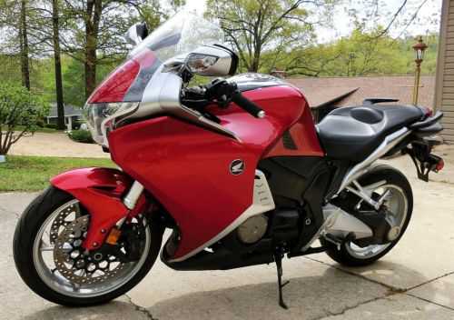 Honda VFR1200FD/VFR1200F
