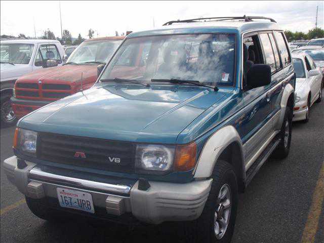 Mitsubishi Montero