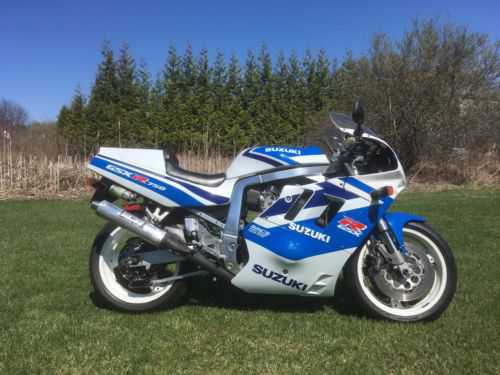 Suzuki GSX-R750
