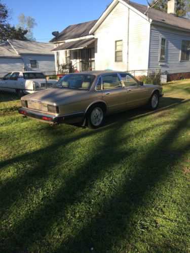 Jaguar Vanden Plas