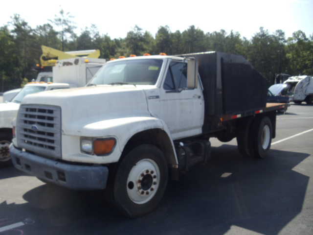 Ford F-700